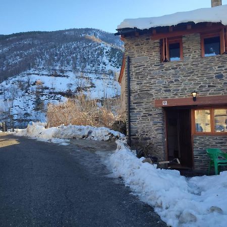 Villa Casa Pirineu Esterri de Cardos Exterior foto